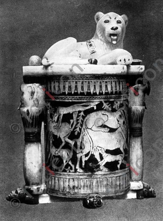 Salbgefäß von Tut-Ench-Amun | Tut-Ench-Amun ointment jar (foticon-simon-008-060-sw.jpg)